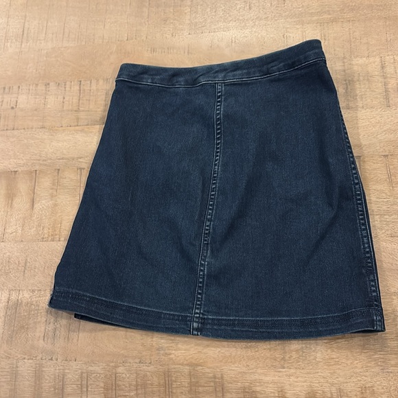 Free People Asymmetrical Dark Denim Zipper Skirt Size 4 NWT - Picture 6 of 7